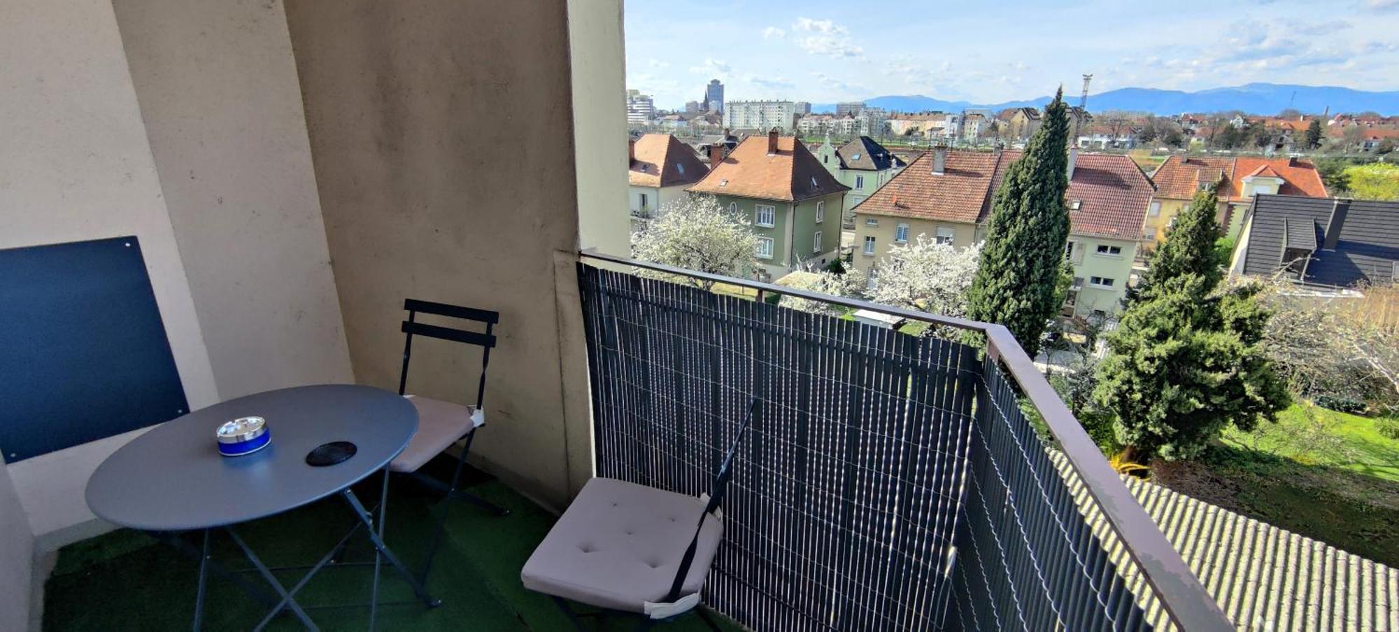 Agreable Et Spacieux Appartement Lumineux T4 Alsace Riedisheim Exterior foto